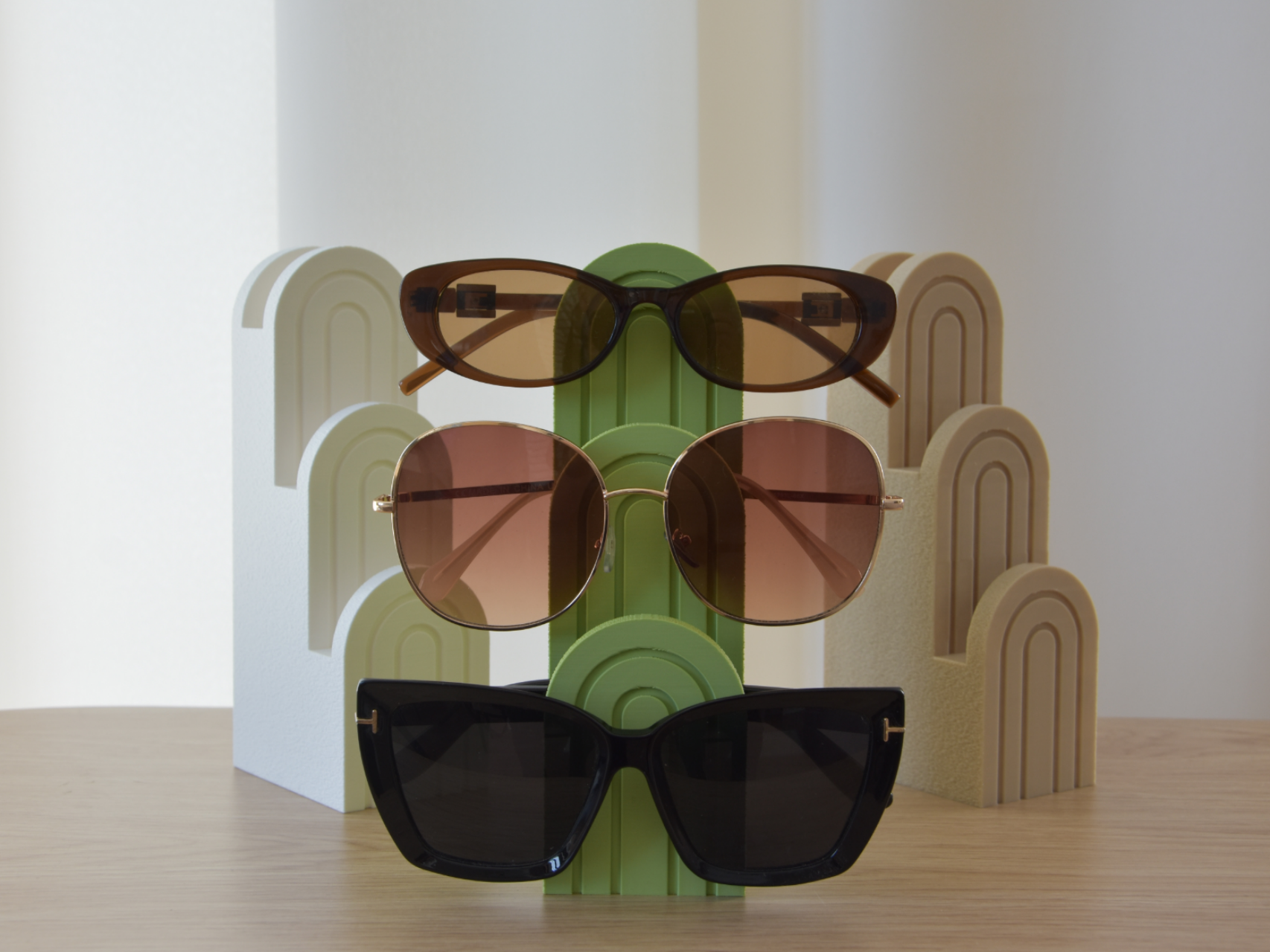 Sunglasses Stand / Display Organizer - 1