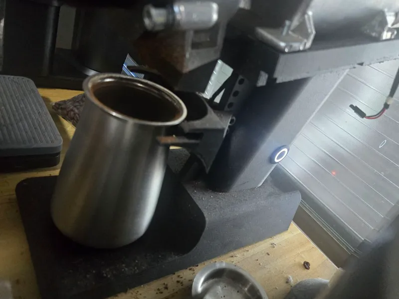 某研磨器的独立磨豆机改造支架