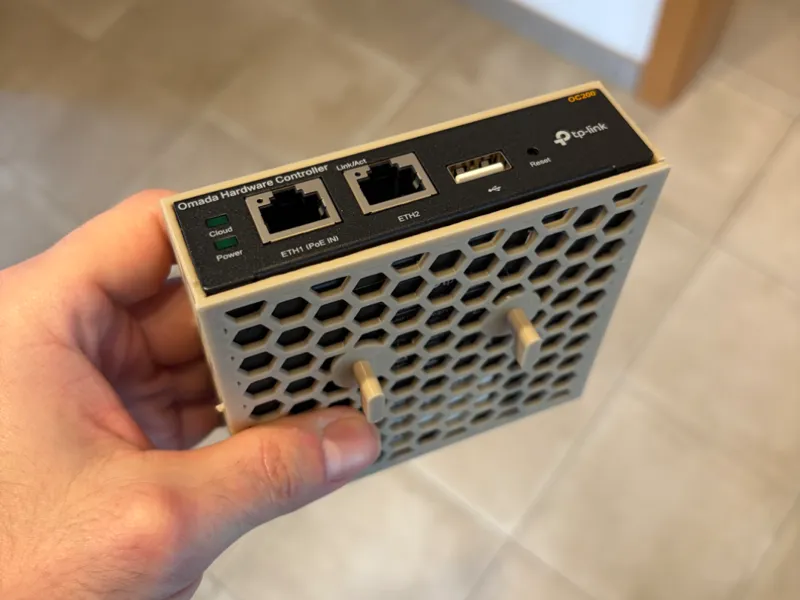 Skadis Halterung TPLink Switch UND Controller