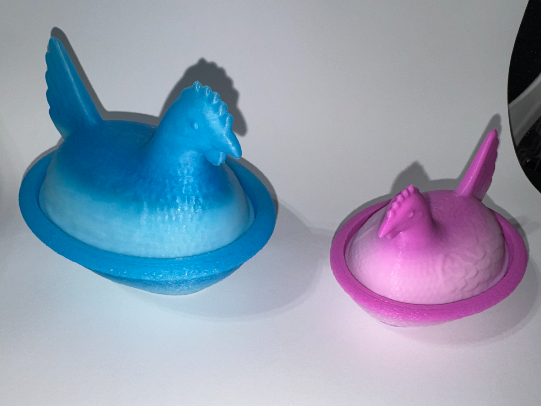 Miniatura 1 do modelo 3D Hen On Nest - Version 1