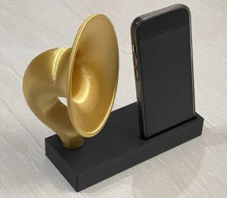 Iphone 14 pro speaker amp with retro look