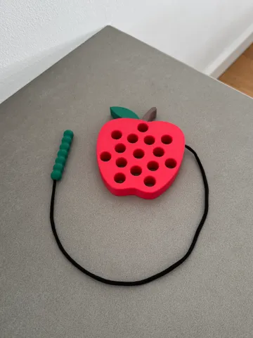 Letrero o emblema decorativo: Montessori Spielzeug Apfel & Wurm — vista de referencia 2