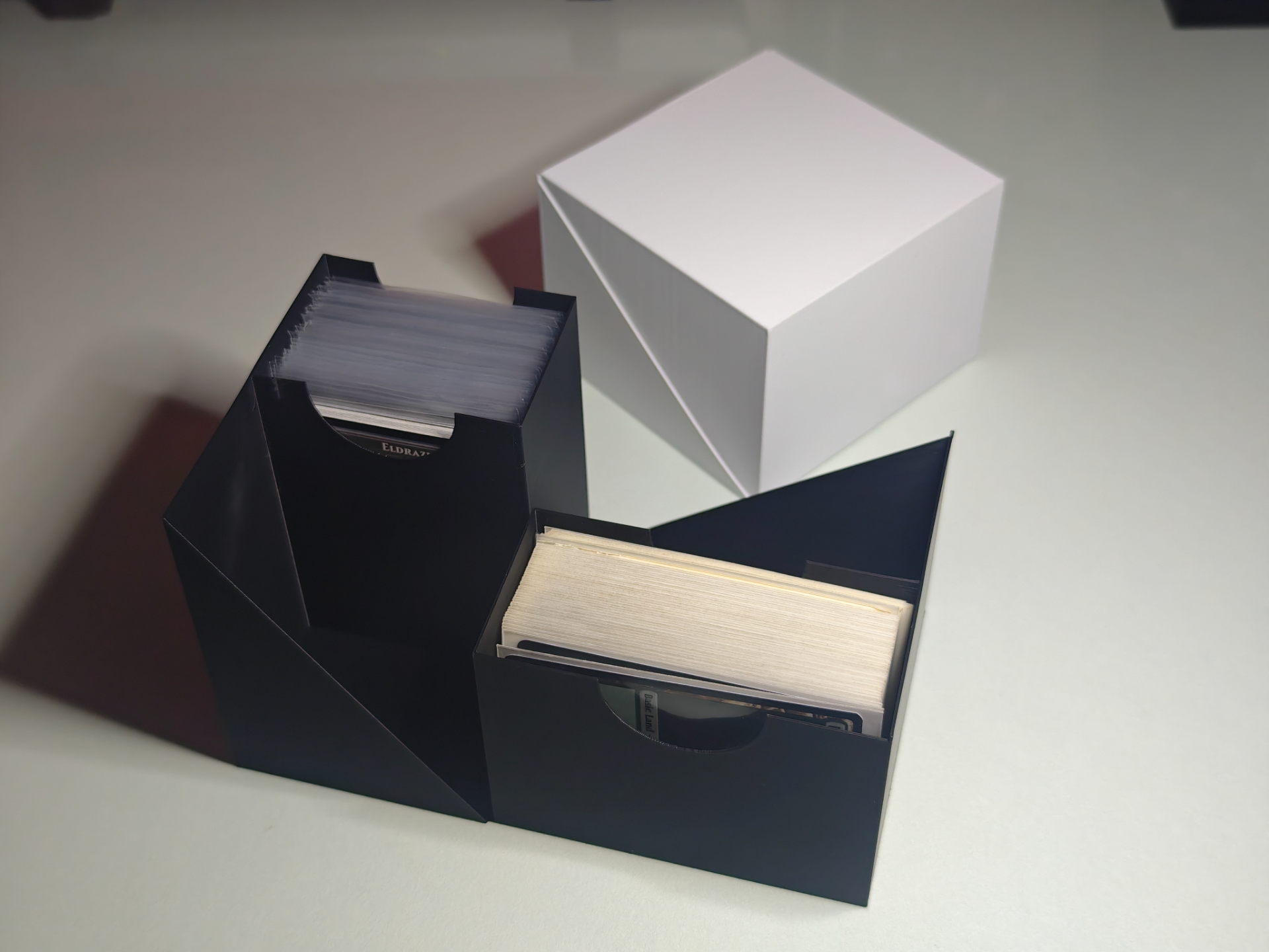 Print-and-Fold Dual Deck Box(2x100+ Sleeved Cards)