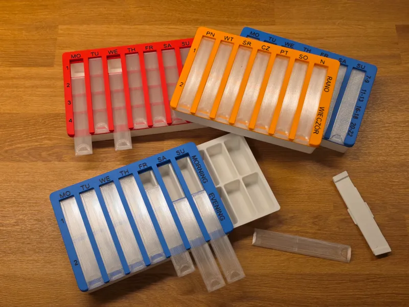 7-Day Pill Organizer with Removable Tray