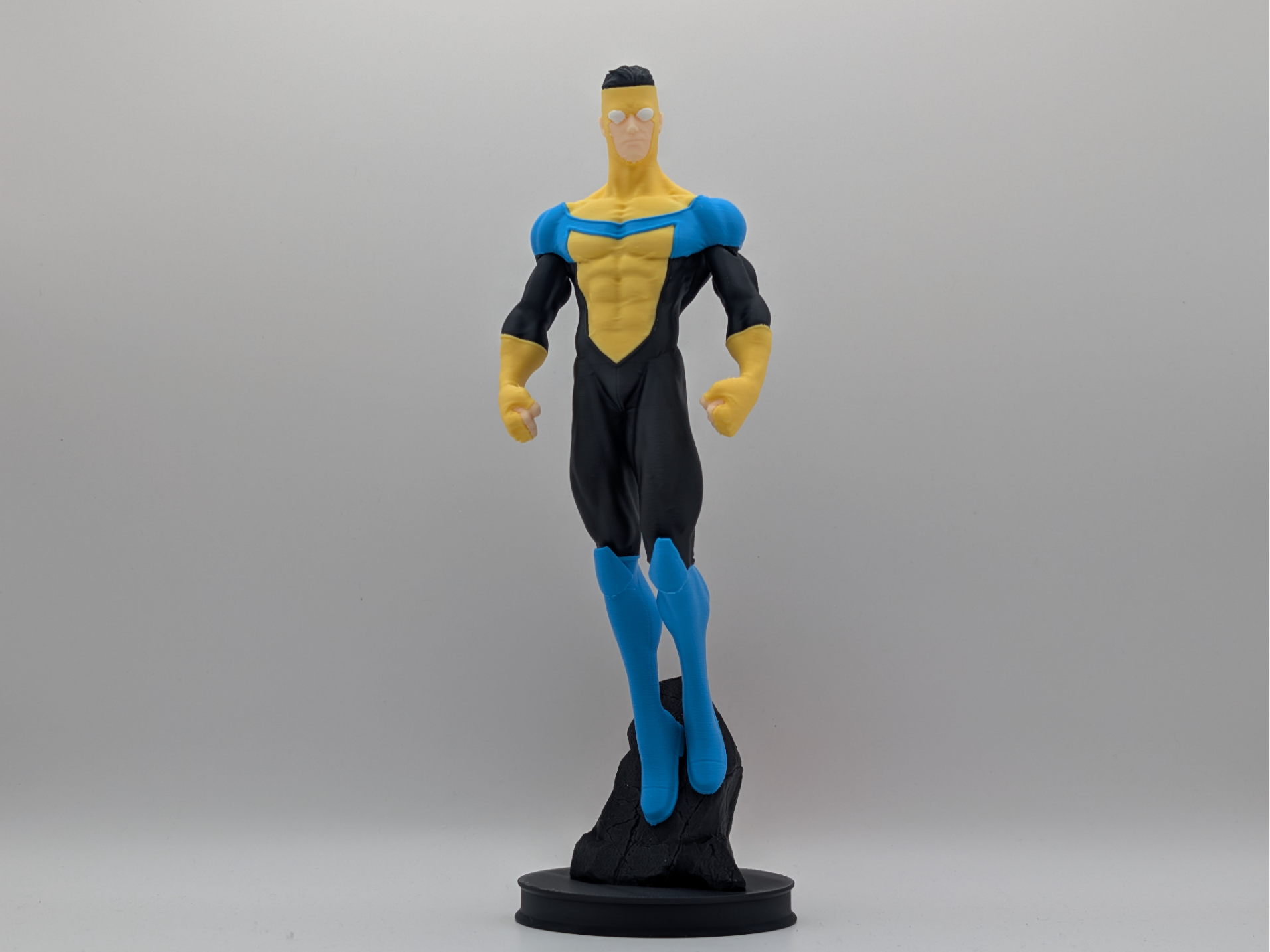 Invincible High-Detail Figure