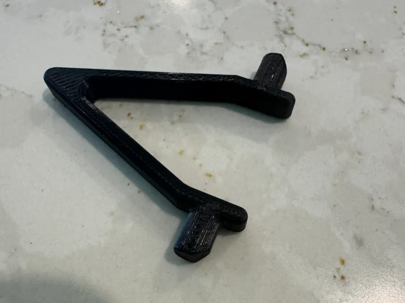 Aluminum Pool Brush Handle retaining clip