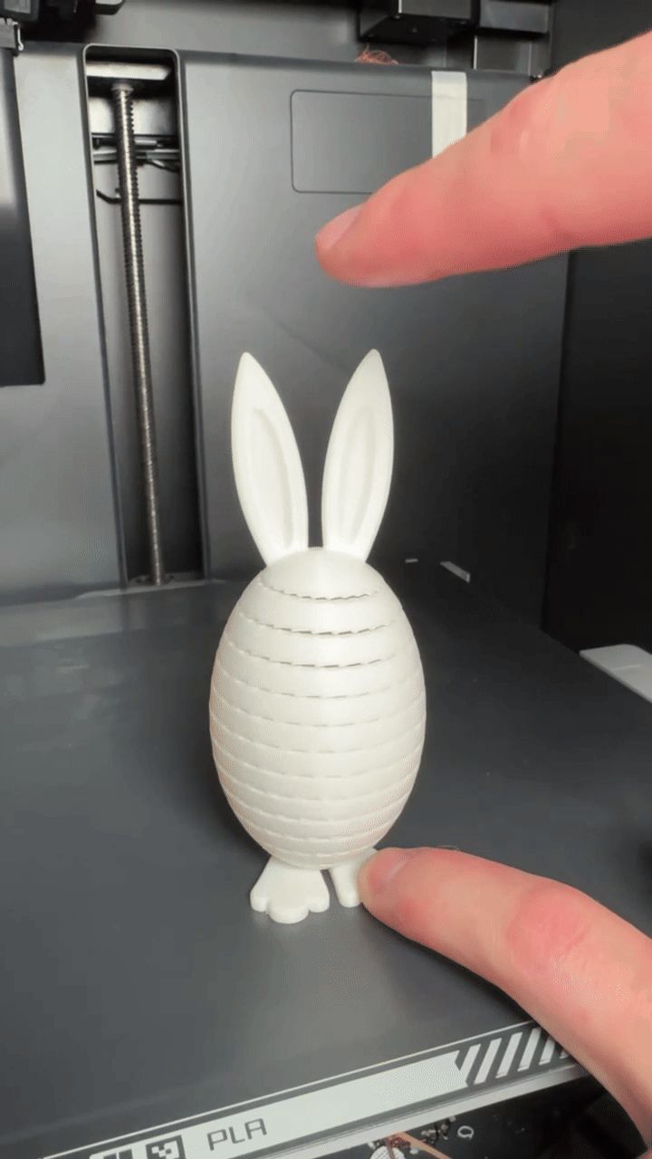 The Jumping Egg – No Supports Needed!