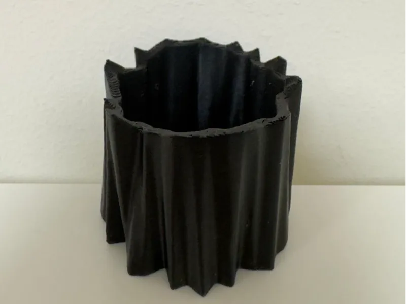 Mini Wavy Plant Vase – Succulent & Cactus Pot
