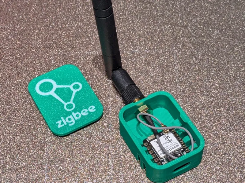 XIAO ESP32-C6 Supla Zigbee Gateway Box Enclosure 