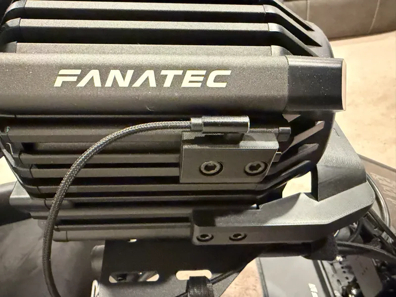 Fanatec USB-C cable holder