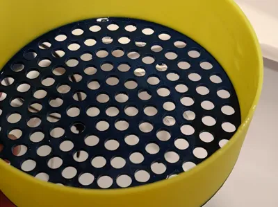 Water bead sieve bucket