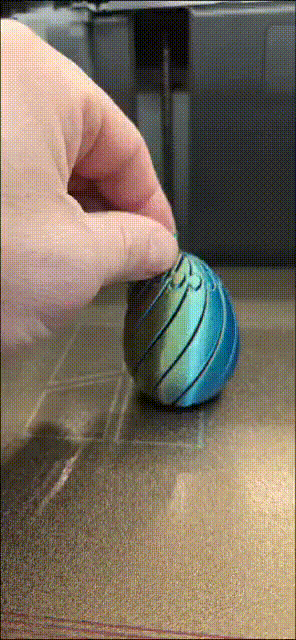 Twister Fidget Egg – Drehbares 3D Spielzeug