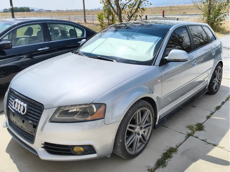 A3 8P 4dr sideskirts