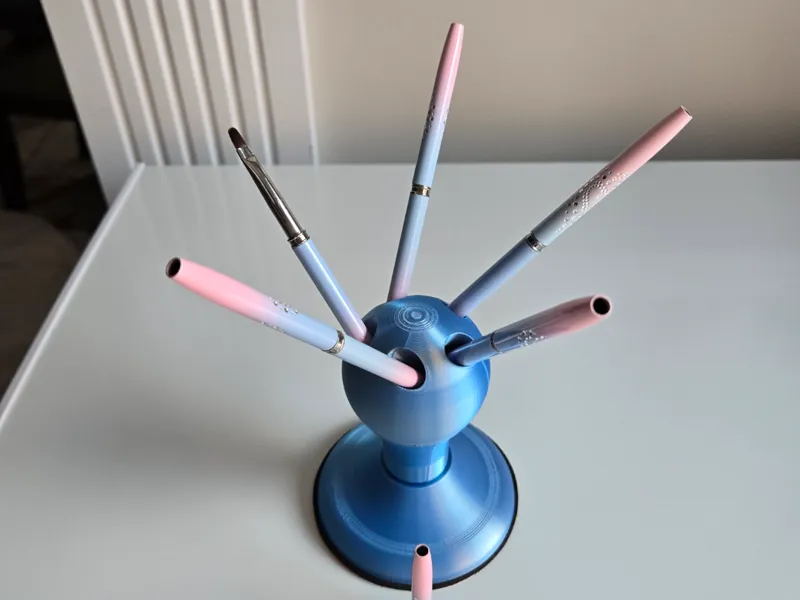 Idea Light Bulb Brush Holder