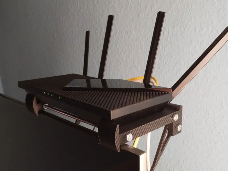 Router TV-Shelf