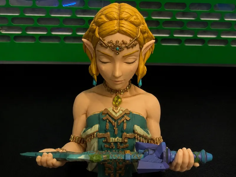 Zelda Princess with Master Sword