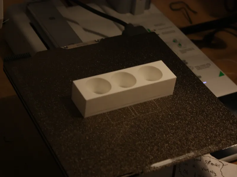 Lube Holder Optimized for GAN Lube