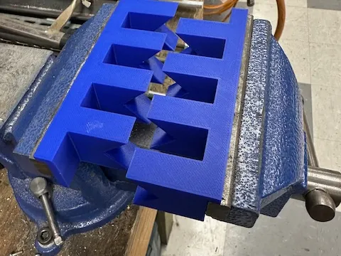 https://makerworld.bblmw.com/makerworld/model/USf2a71bcea3485f/design/2025-06-18_0755d4fcaf5e68.jpg