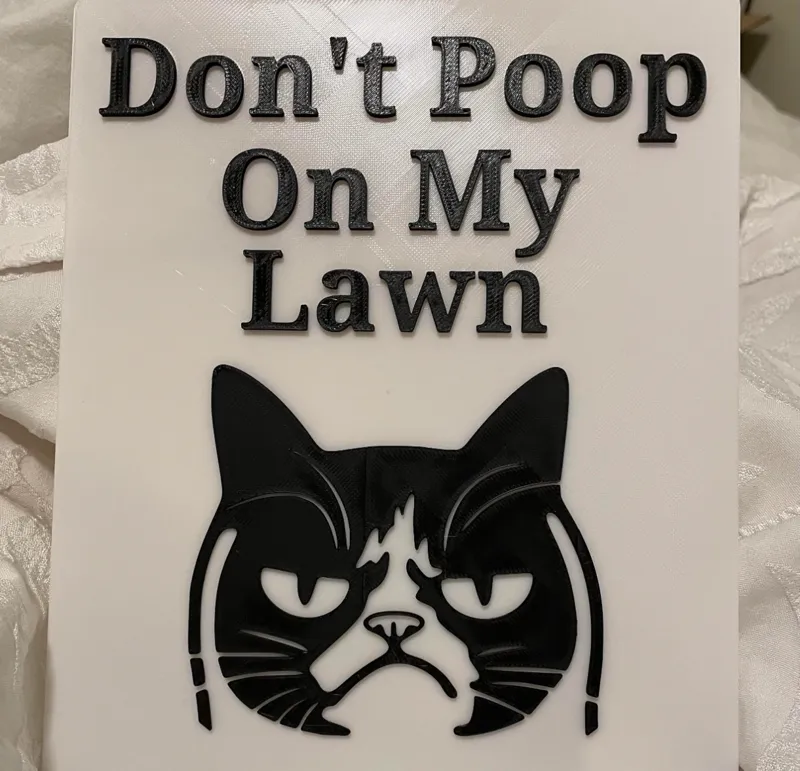 Grumpy cat dont poop on my lawn sign