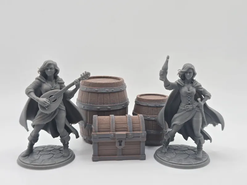 Female Bard Miniature Lute & Tavern  Variants