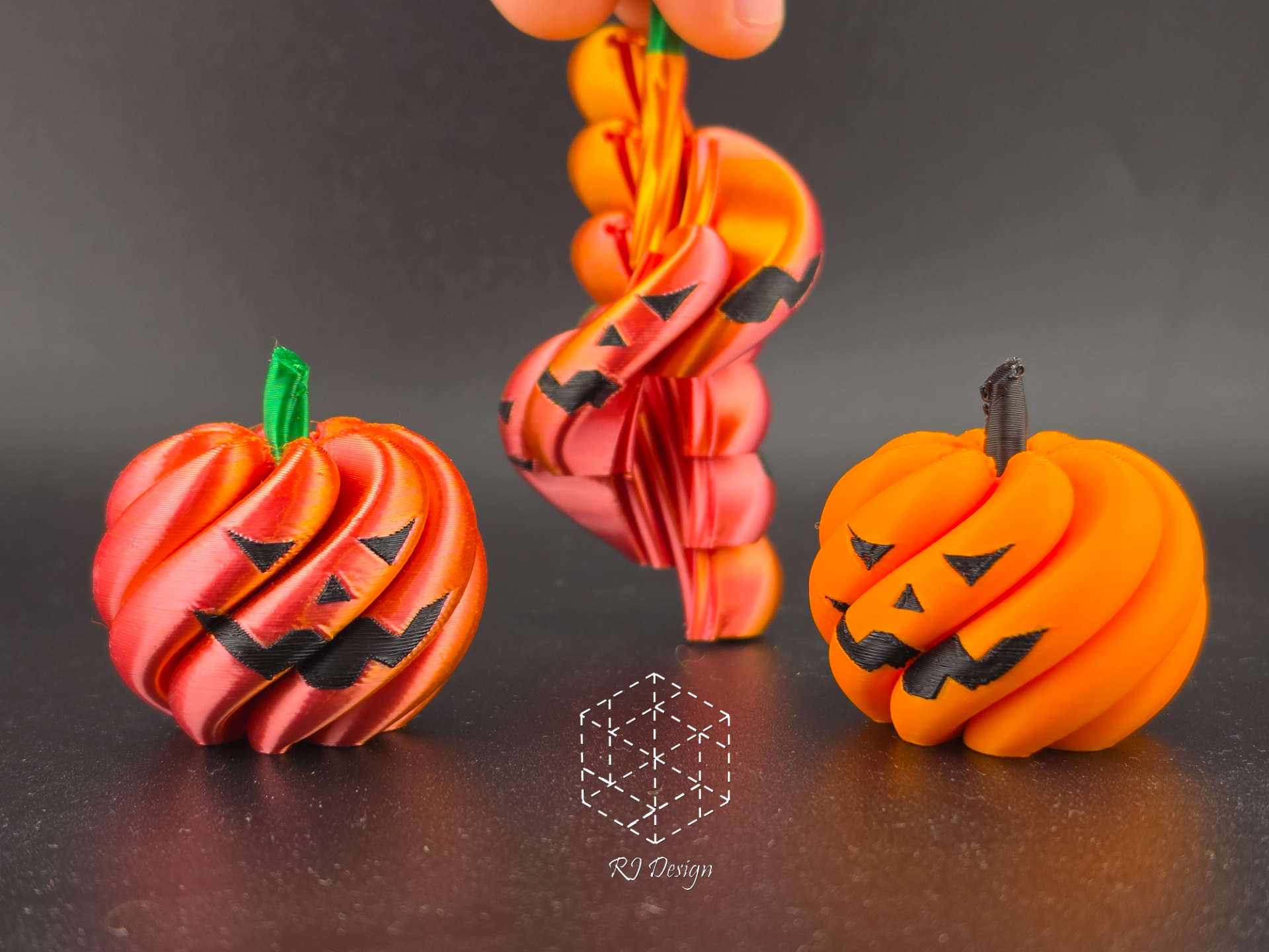 Twisty Halloween pumpkin 3D model