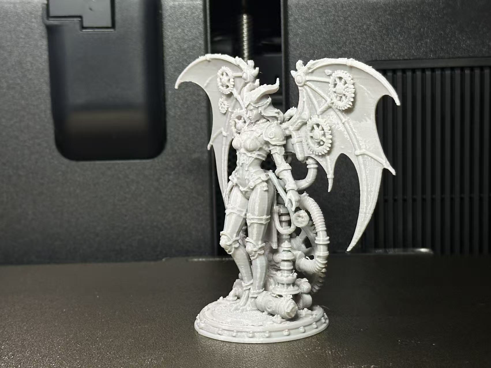 Miniatura 2 do modelo 3D 蒸汽机械恶魔女王