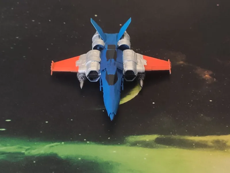 Aereo giocattolo futuristico