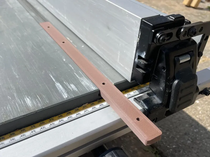 Dewalt table saw mitre slot slider for mitre table