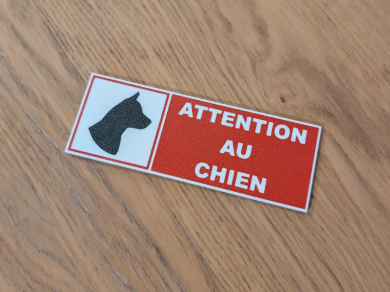 Etiquette "Attention au chien"