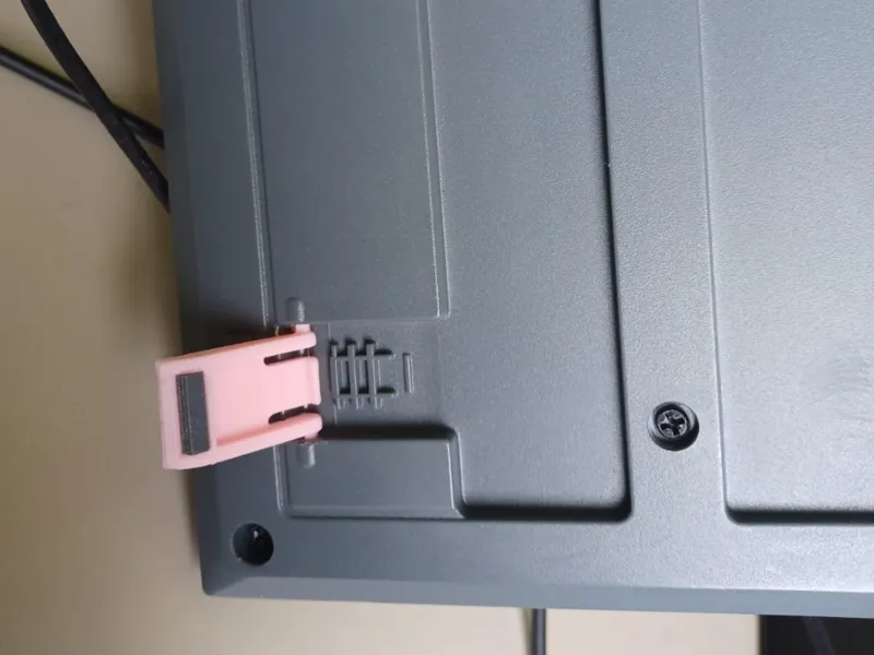 Keyboard clip Logitech