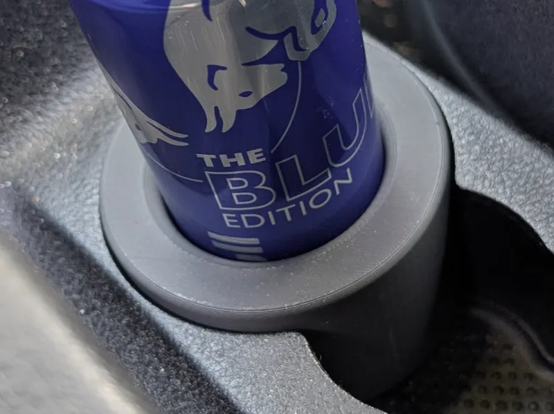 Redbull Dosen Halter Passat 3BG 5B
