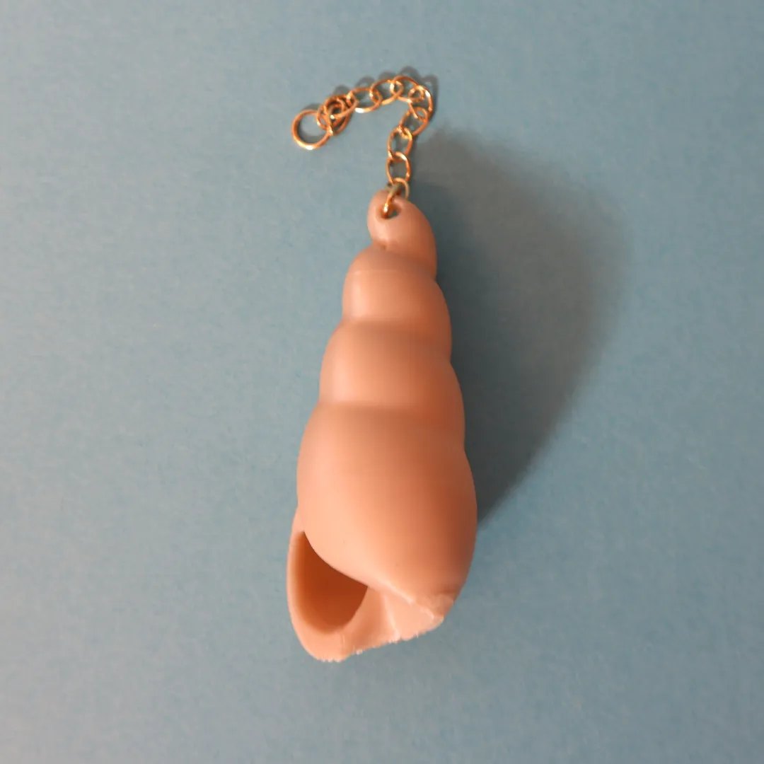 Shell and Shell Keychain view 3