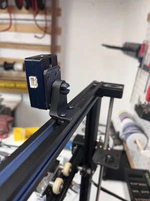 Filament sensor mount