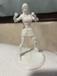 Figurine Tifa Lockhart — posture de combat — photo 3