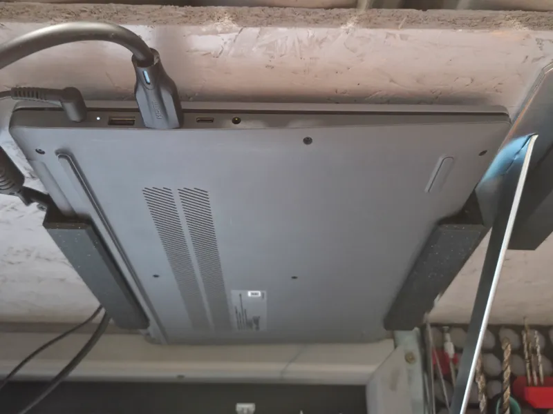 under-shelf notebook rail