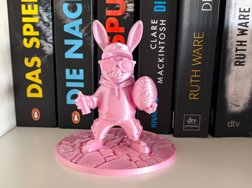 Urban Osterhase mit Ei – Street Art Style