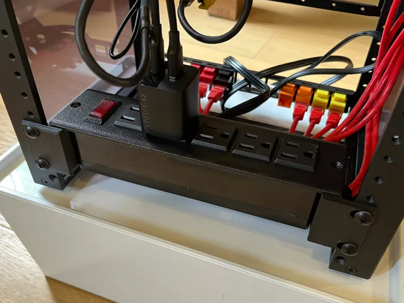 5 Outlet Mounting Bracket for 10 inch rack 