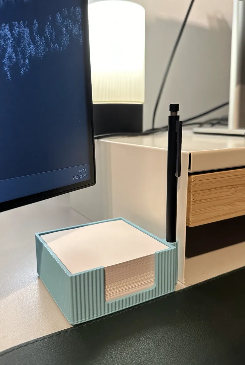 Minimalist Notepad & Pen Organizer