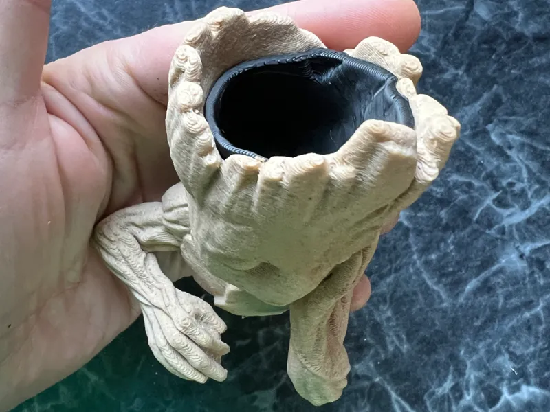 Groot planter pot inlay