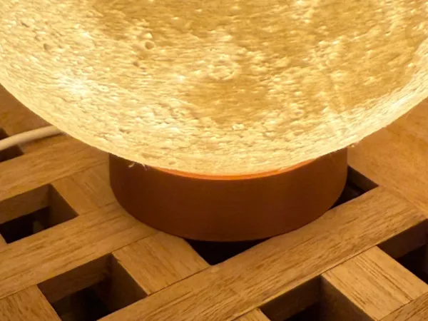 Cache de base pour lampe globe lunaire