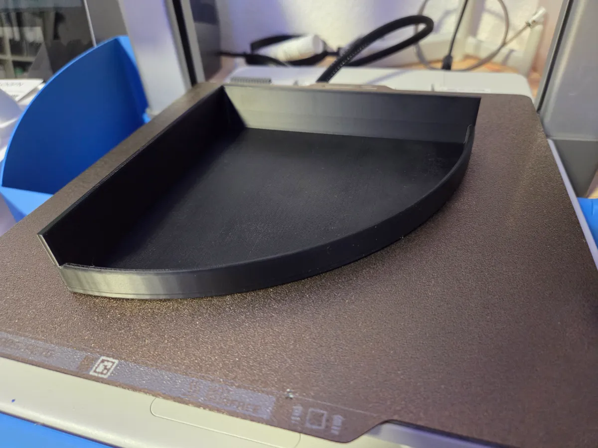 Corner shelf 15x15cm - Free 3D Print Model - MakerWorld