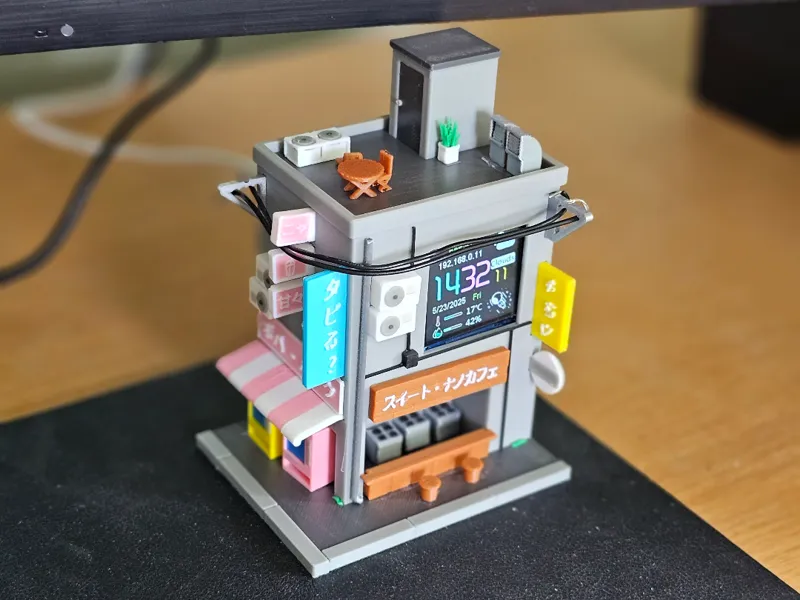 Cute Tokyo Clock Diorama