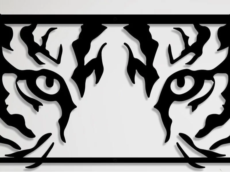 TIGER FACE WALL ART