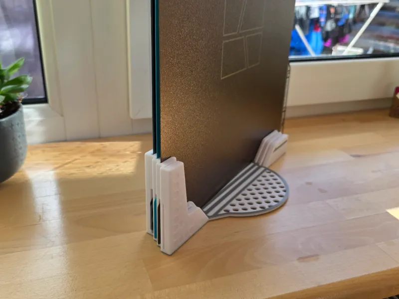 H-Series Multi-Material Build Plate Holder.