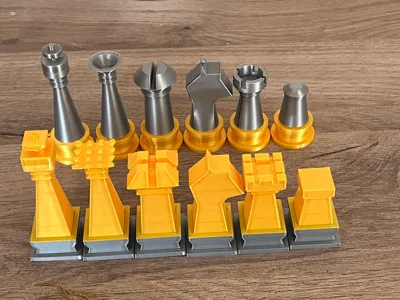 Round versus square chess sets