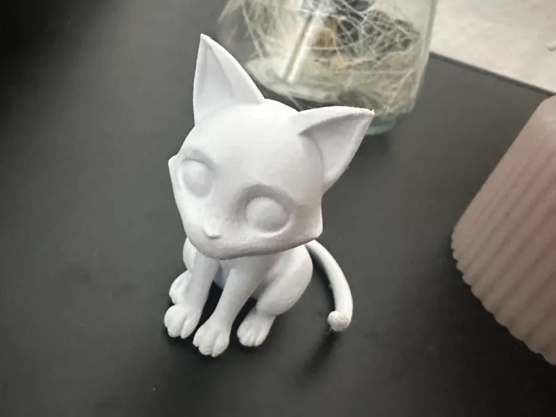 Sitzende Katze