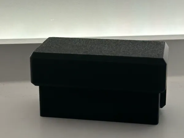 Boîte de rangement compacte et élégante