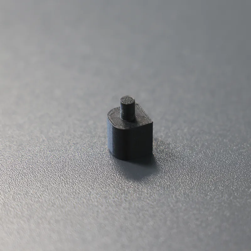 Shelf support pegs
