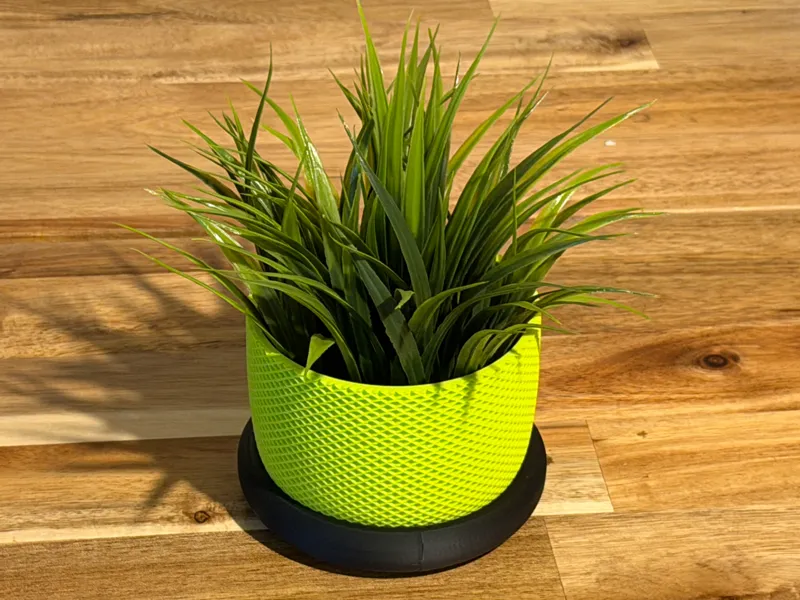 Modern Plant Pot w/Drip Tray(100mm Wide 70mm High)