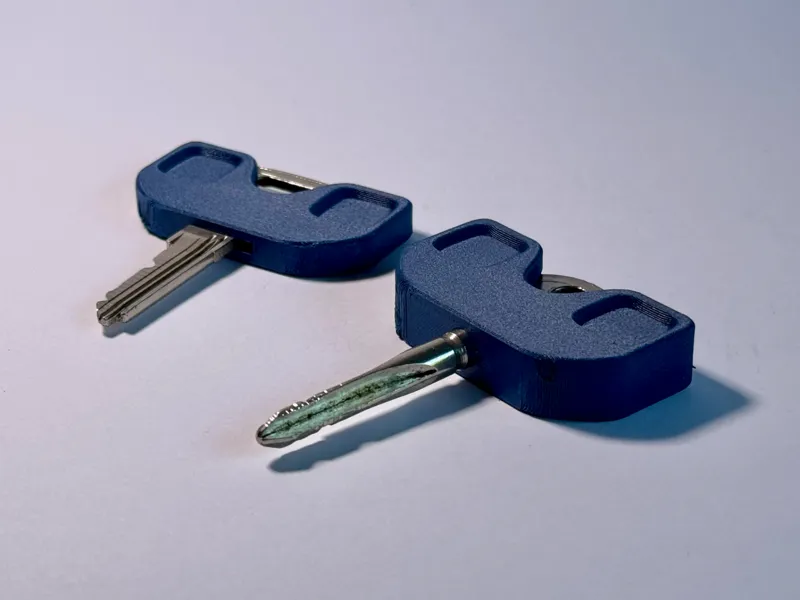 Customisable key turner